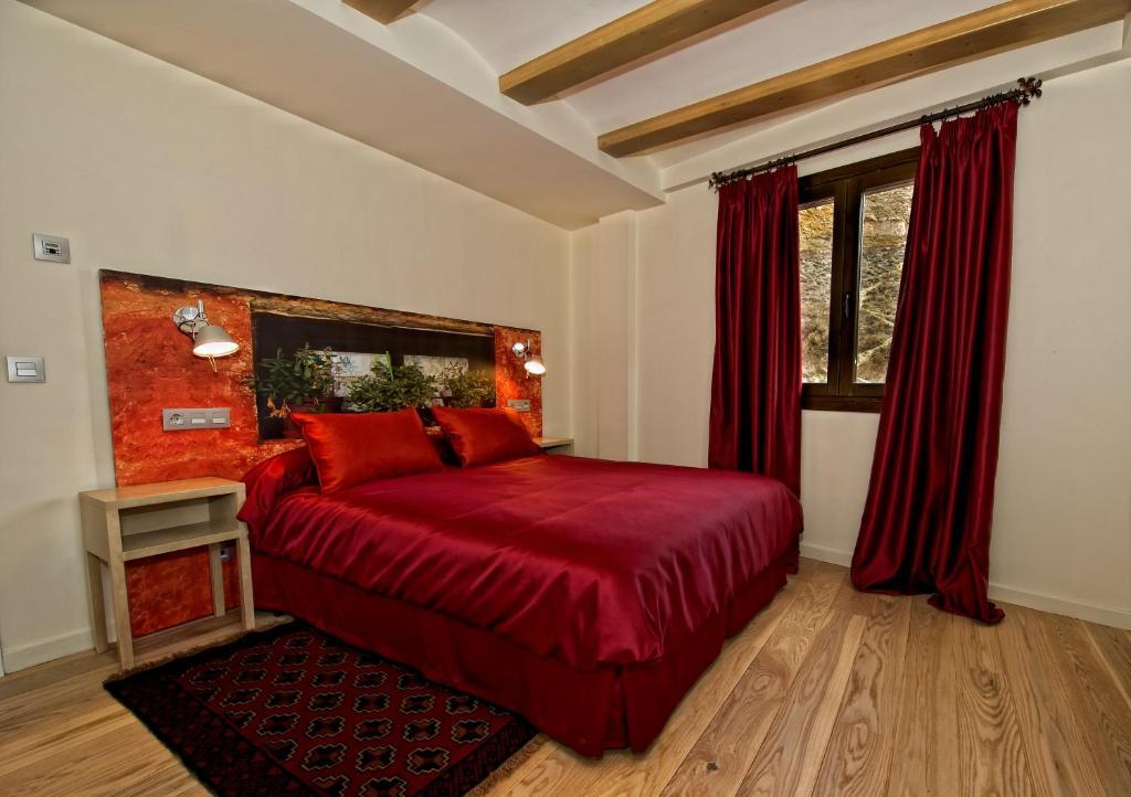 Hotel Albanuracin Альбаррасин Номер фото